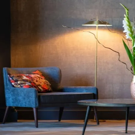 Отель Continental 4*