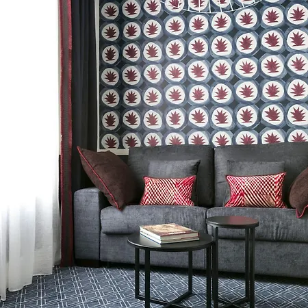 Отель Continental