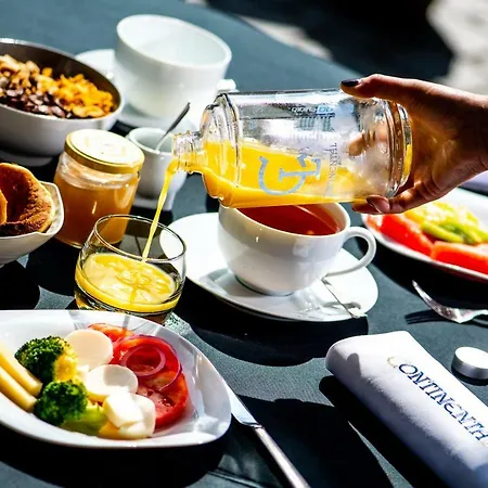 Continental 4* رانس