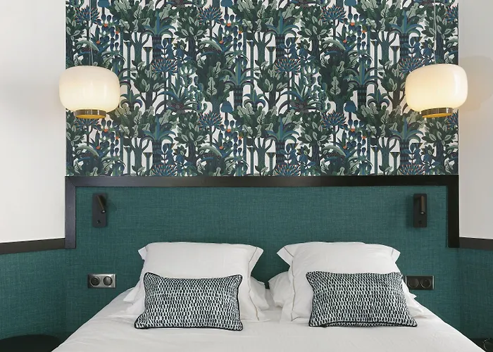 Continental Hotel 4*